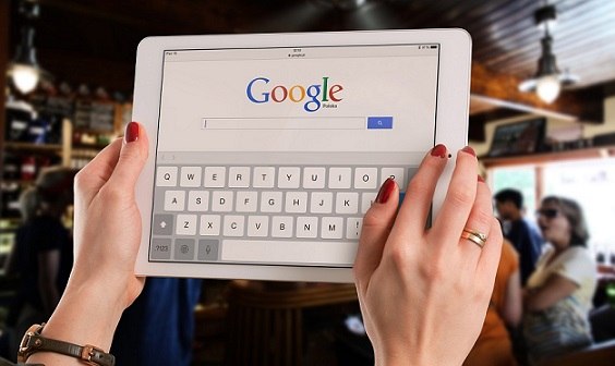 Trükkök az internetes kereséshez: okosabb a Google, mint hinnéd! – Árgus szemekkel figyelik a cégek, mire keresünk