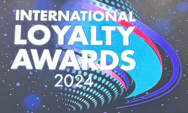 Magyar szakember nyerte az International Loyalty Awards „Év Embere” díját – a rangos elismerést Dubai-ban vette át Kecsmár Zsuzsa