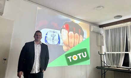 Hogyan lehet kreatívan tálalni egy terméket, szolgáltatást a médiában? – Miért szükséges az énmárka-építés?