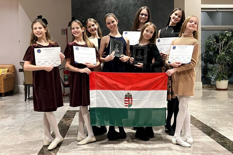 Kimagaslóan szerepeltek az OPERA balettnövendékei a világ legnagyobb balettversenyének olaszországi elődöntőjén