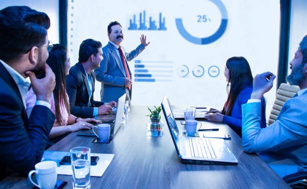 Az ön cége készen áll? 4 milliárd eurós lehetőség kapujában a magyar vállalkozások – Helyismerettel és profi nyelvi felkészüléssel áthidalhatóak a kulturális szakadékok