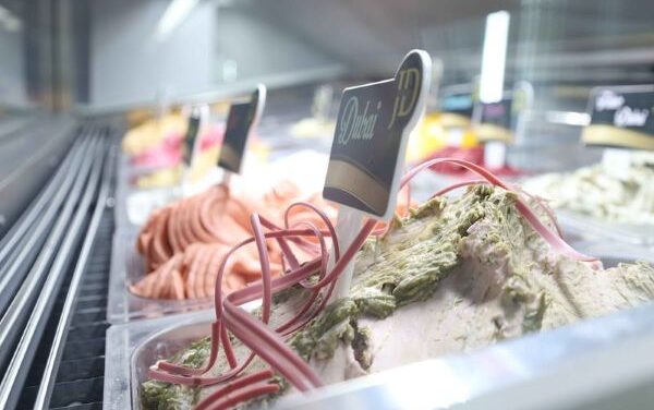 Balatonra költözik fagyijával az év cukrásza – A Balaton új kedvence nem a lángos lehet, hanem a tejbedara-fagyi